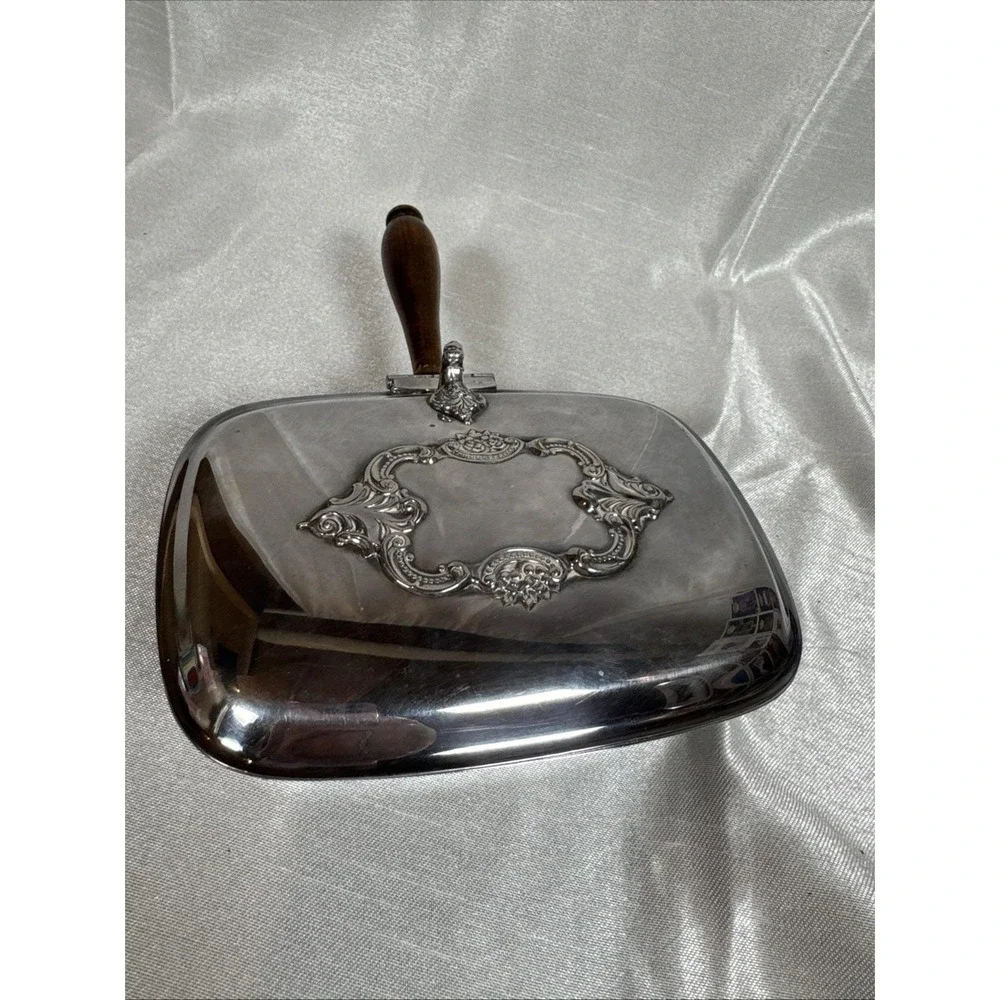Wallace Silver Plated Hand Dust Pan Wood Handle Ornate‎ Floral Design